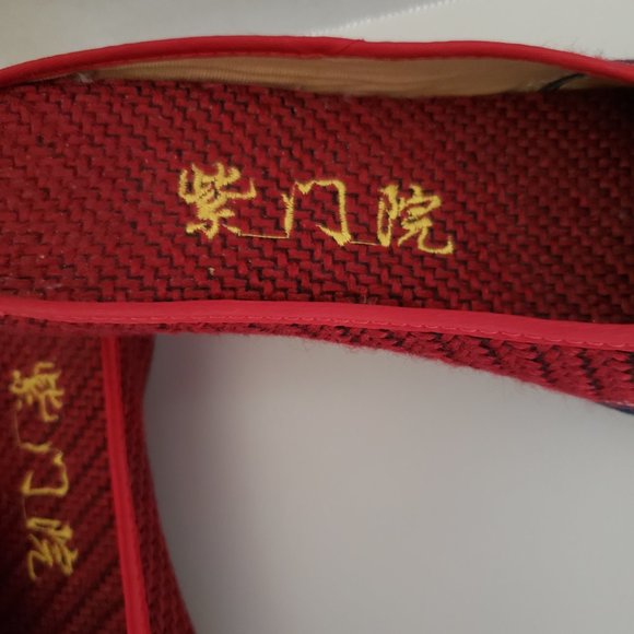 Unique, comfy Asian weaved mule shoe slipper. Kabuki style embroidery - Picture 5 of 9